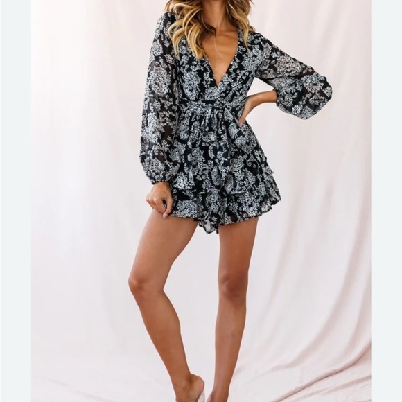 Elegant Black and White Floral one piece with V-Neck - Picture 1 of 5